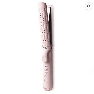 Lange Soft Pink Hair Styling Tool